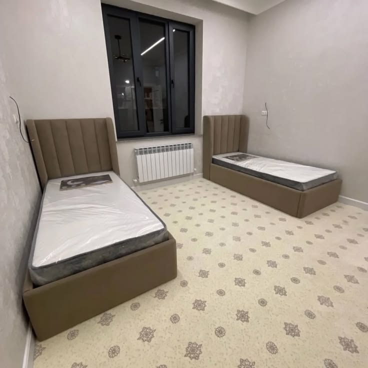 Кровать